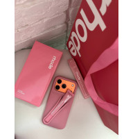 Чехол rhode рожевий ribbon 17 pro max з блеском для губ